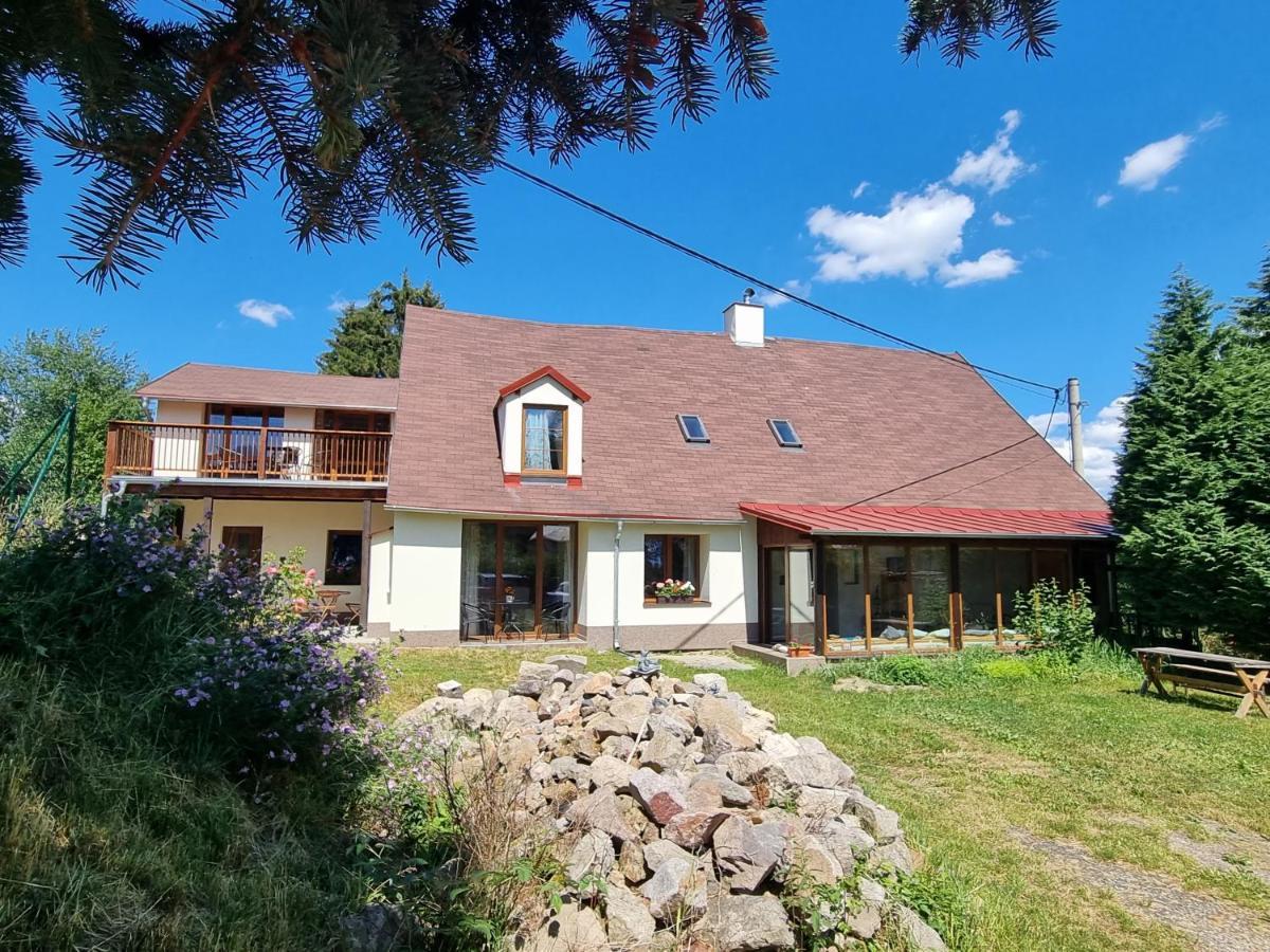 Apartmany Krasne Zatisi Krasno Exterior photo